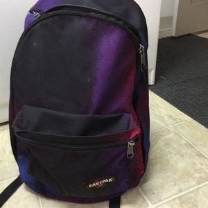 Eastpak back back